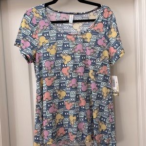DISNEY LULAROE CLASSIC T MEDIUM
